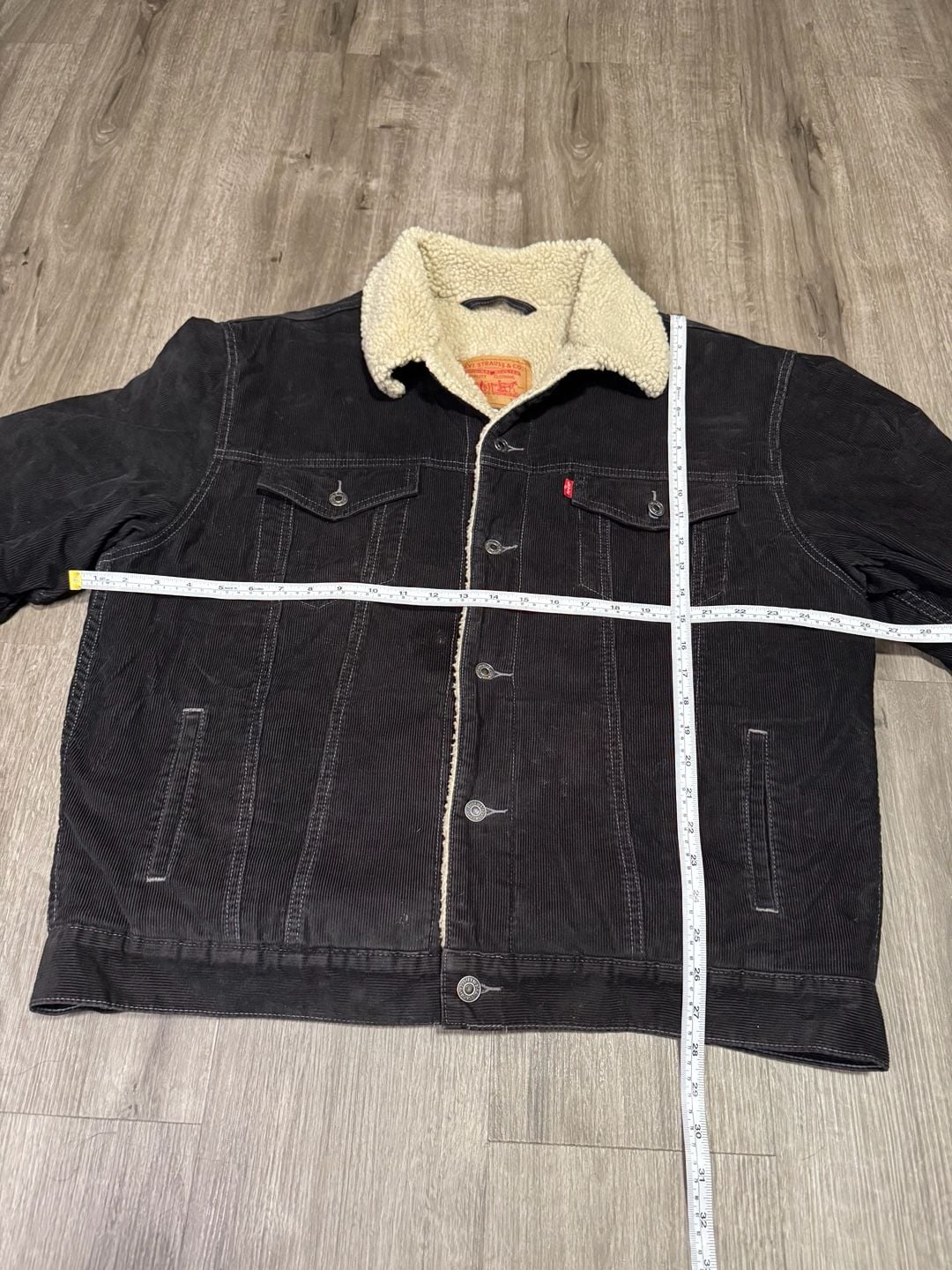Vintage Y2K Levi’s 70520 Black Corduroy Sherpa Trucker Jacket XL

 8