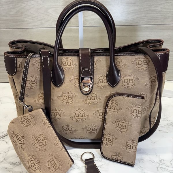 Dooney and Bourke bag set comes with glasses case ID...