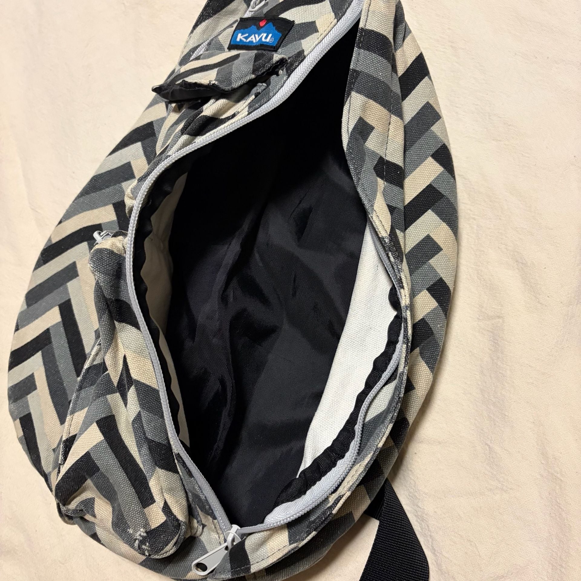 KAVU Rope Bag Crossbody Sling Stone Parquet Black Grey Cream 9