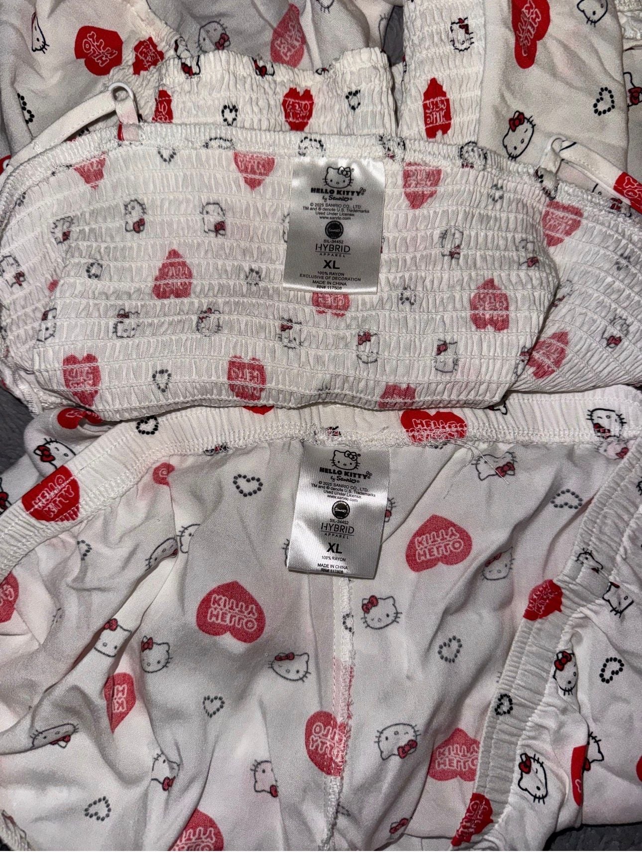 Hello Kitty Pajama Set Size XL White Heart Print 2