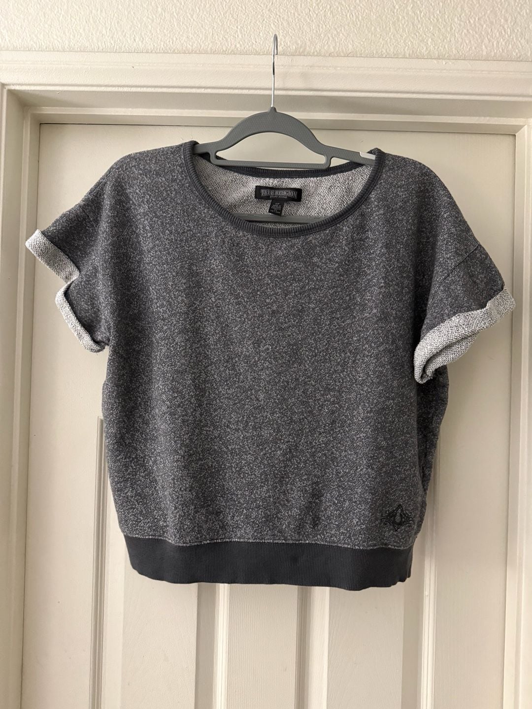 True Religion Crop Sweatshirt S/P Grey Short Sleeve Cuffed 5