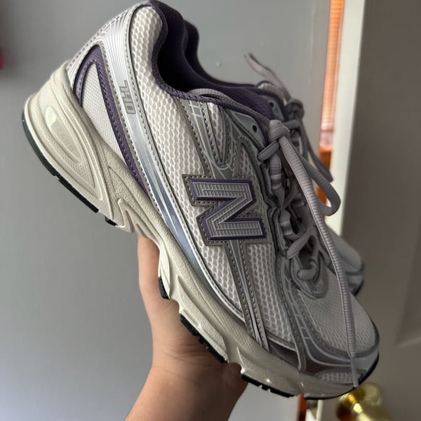 New Balance 740 White Purple
