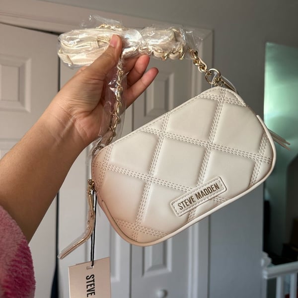 Steve Madden Bdaisy Quilted Crossbody Bag White