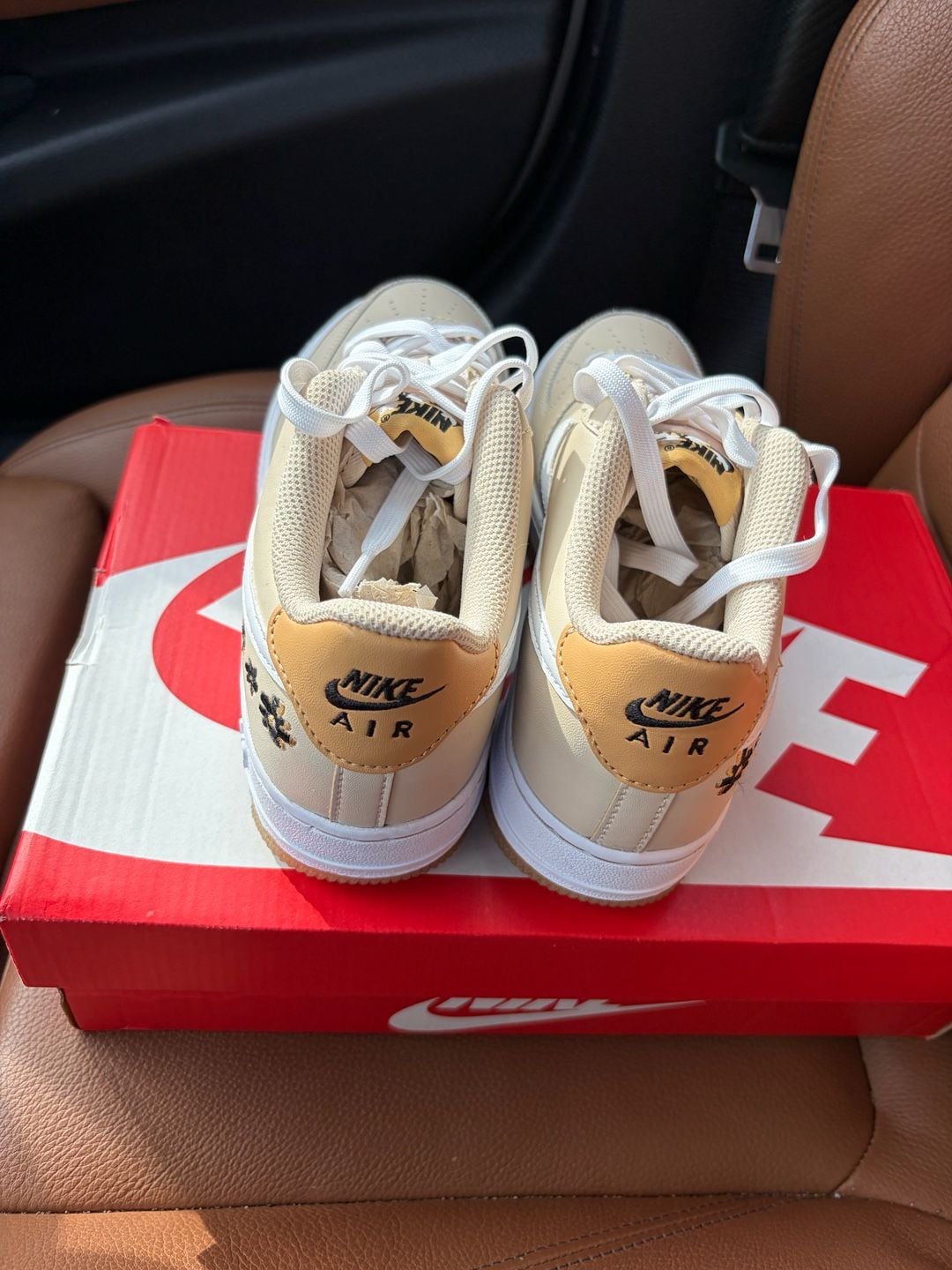 Nike Air Force 1 Low GS Size 5Y Sanddrift Powered By Flowers 6