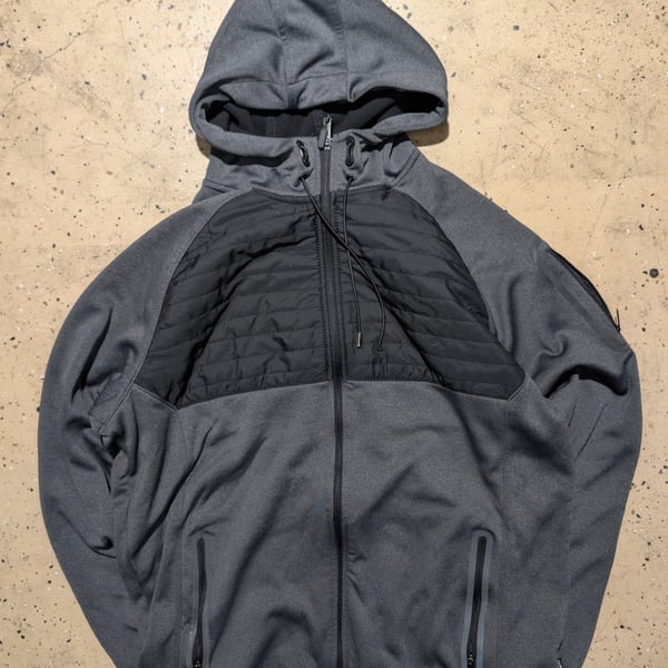 CSG Defender Full Zip Hoodie Size XL Gray Black Quilted Hybrid Jacket