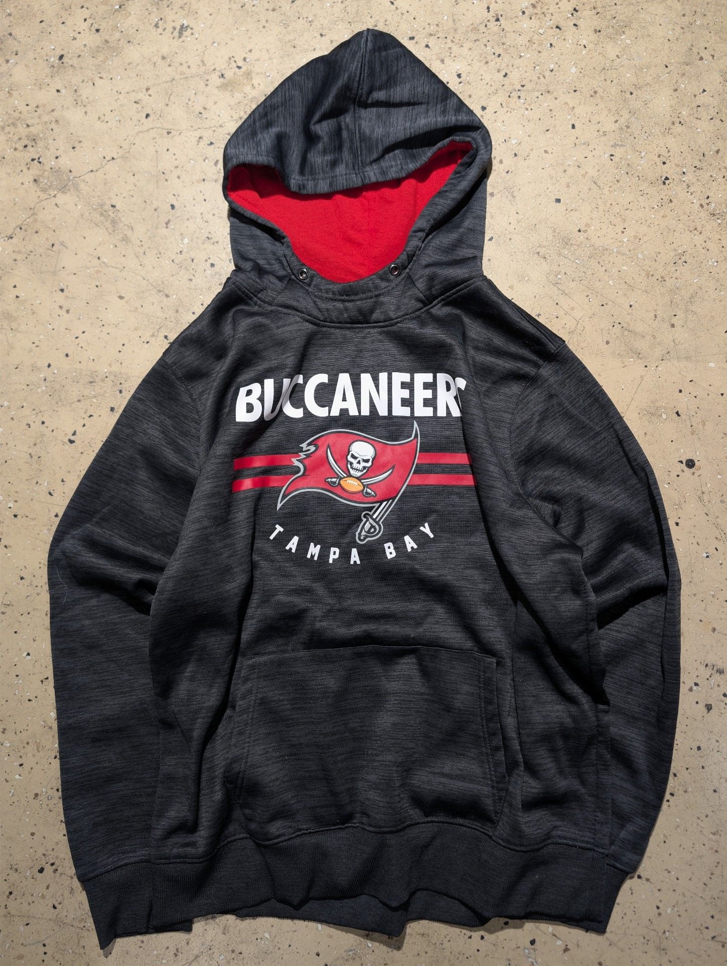 NFL Team Apparel Tampa Bay Buccaneers Hoodie Size XL Black Gray Pullover 2