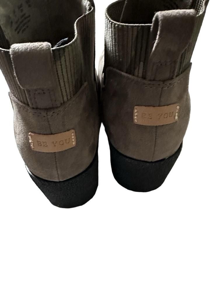 Product thumbnail 6