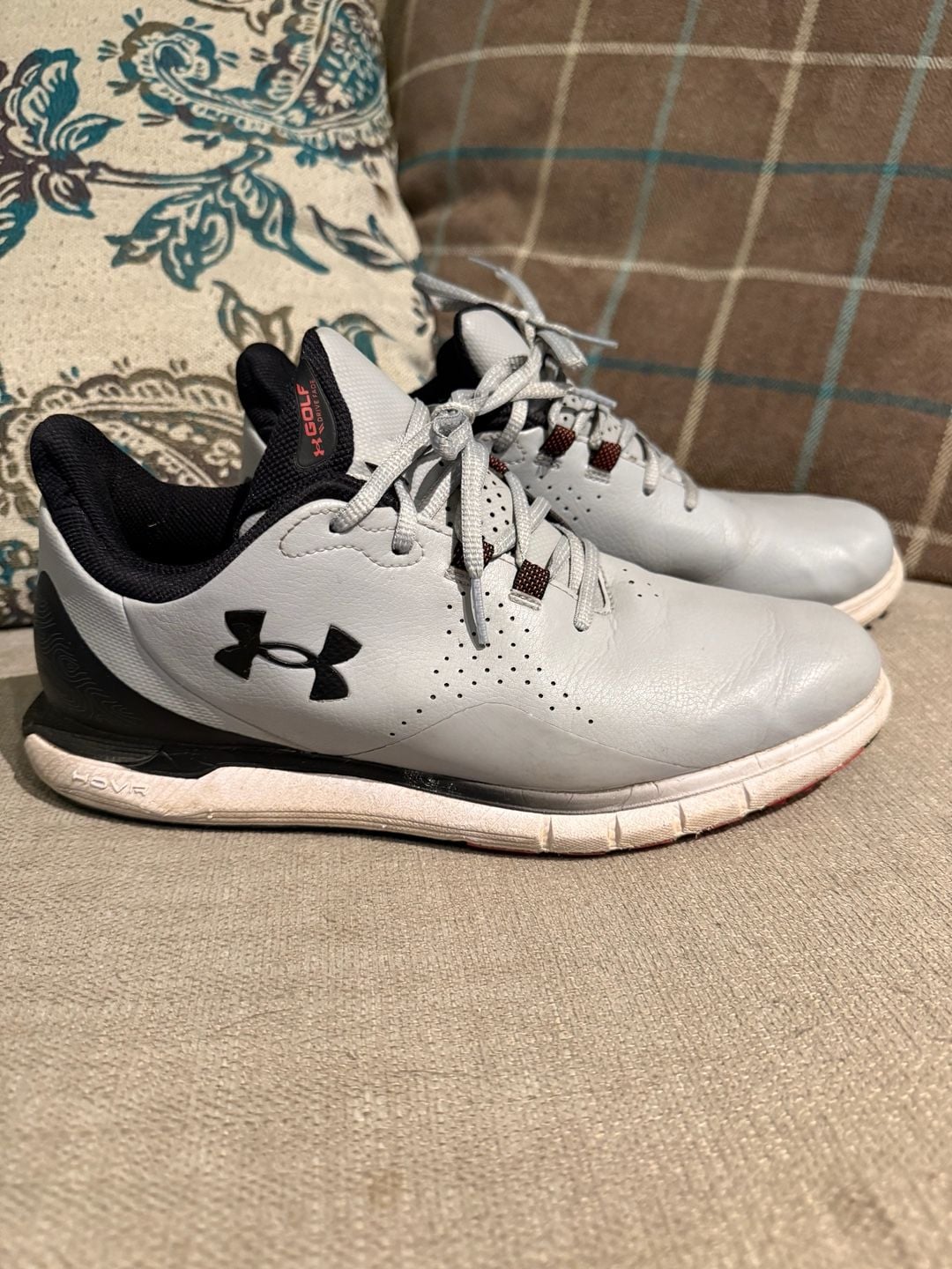 Under Armour HOVR Drive Fade Golf Shoes Size 9 Gray Black 2