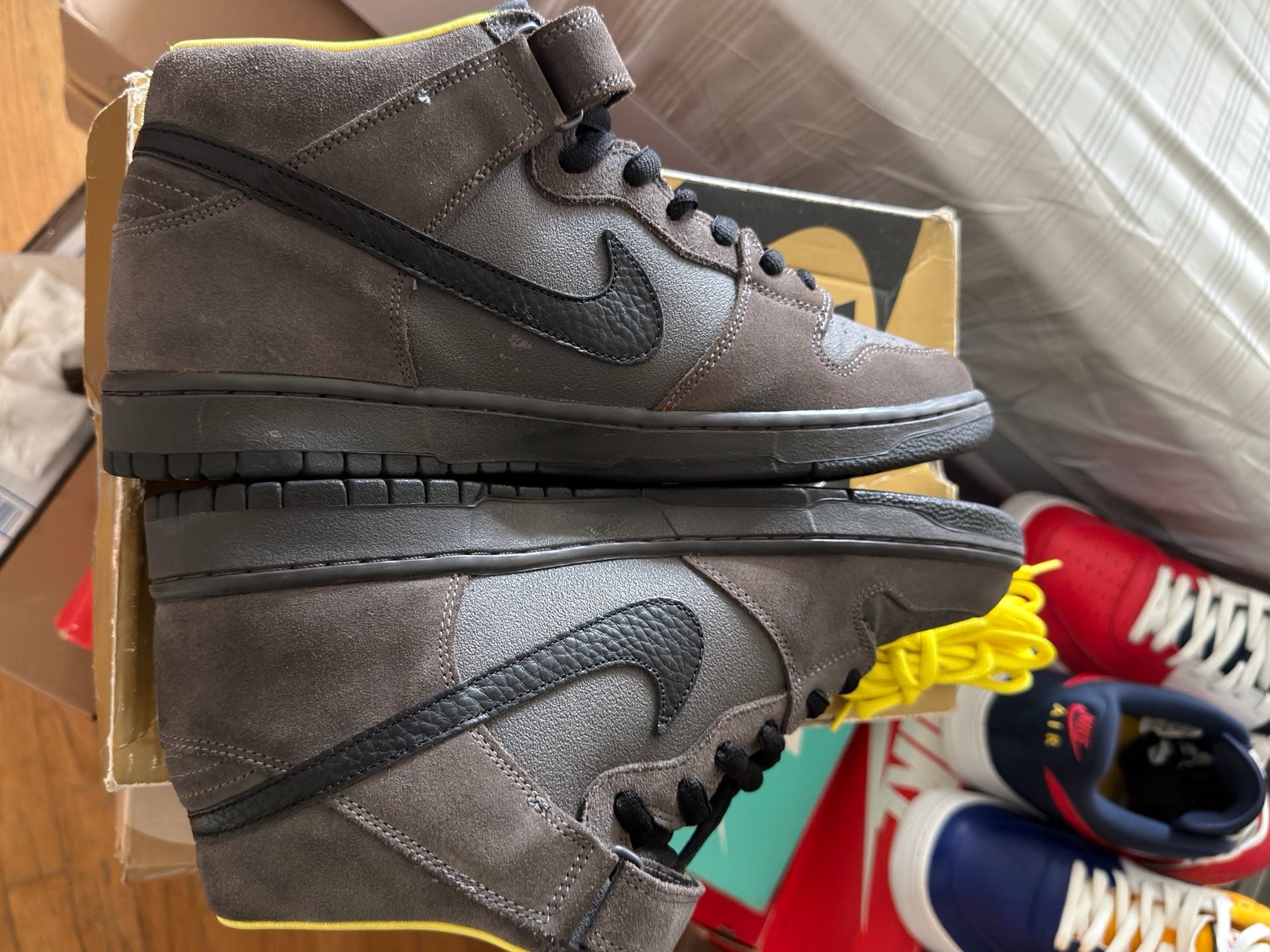 Size 12 Nike SB Dunk mid Batman Deadstock rare grail og all 4