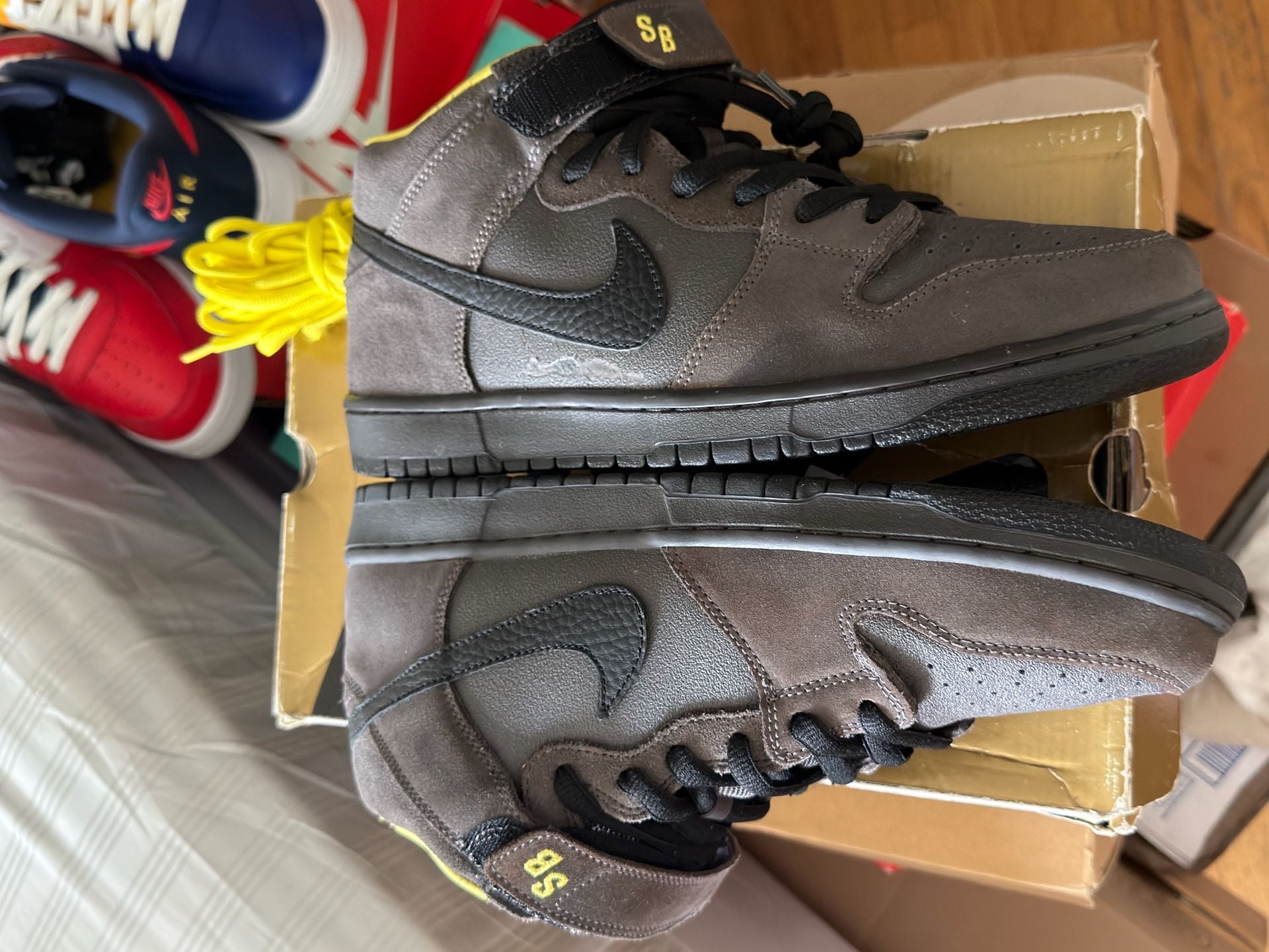 Size 12 Nike SB Dunk mid Batman Deadstock rare grail og all 5