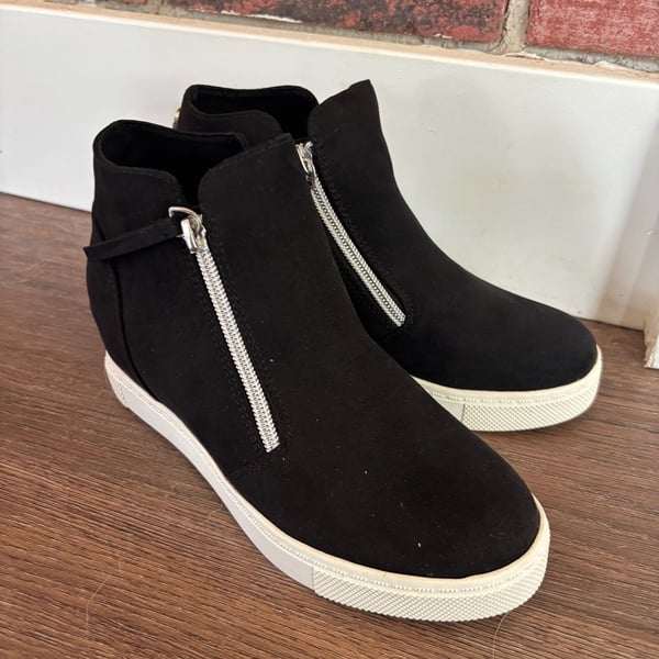 Steve Madden Jcaliber Size 4M Black Wedge Sneakers