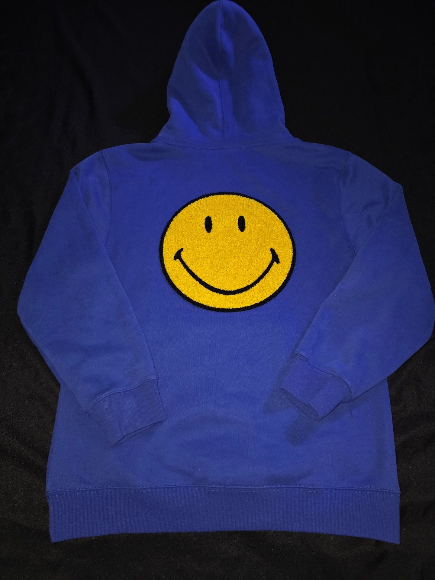 Samii Ryan Smiley Chenille Hoodie Size M Blue Embroidered Graphic 5