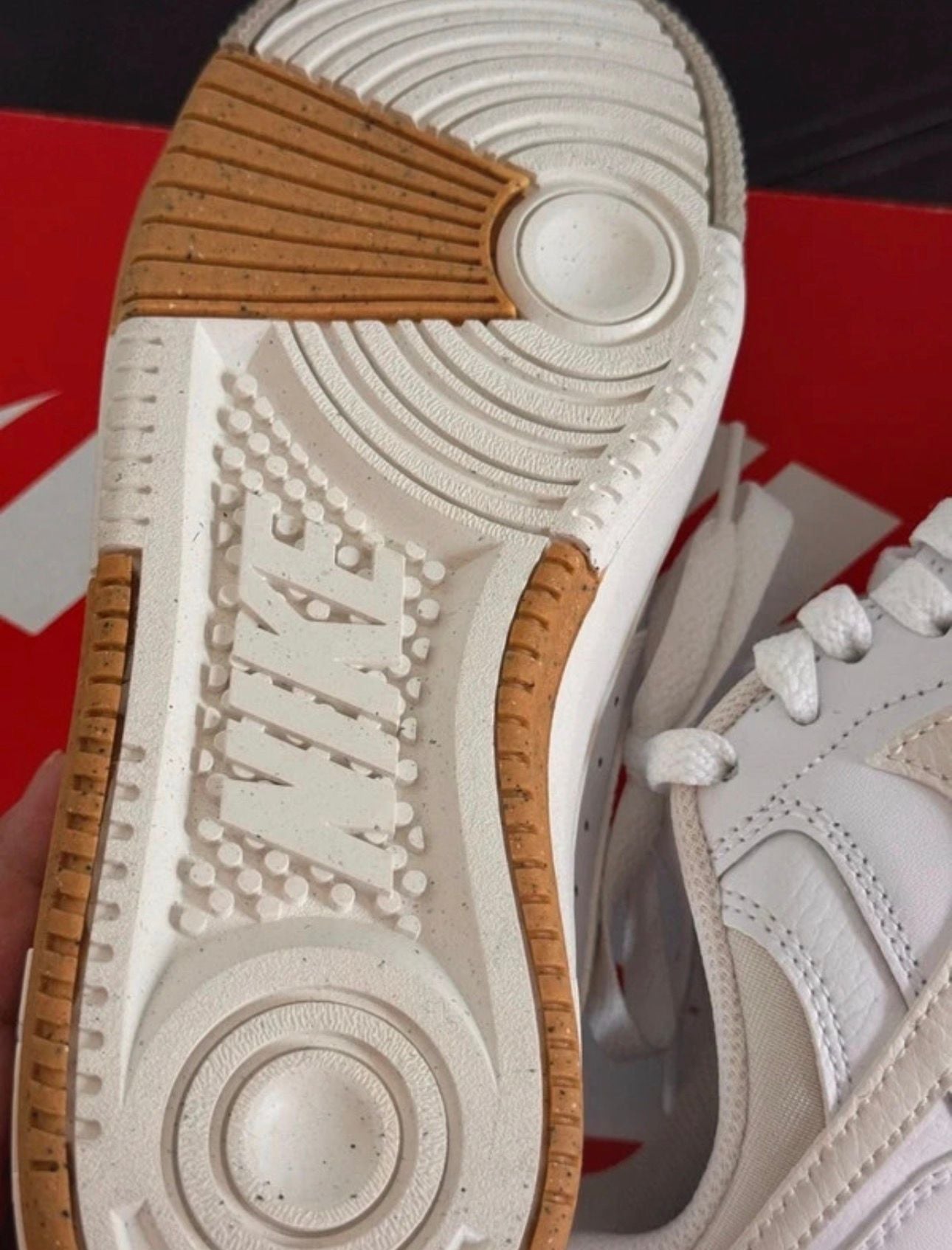 Nike Gamma Force Size 5 White Phantom Light Bone 4