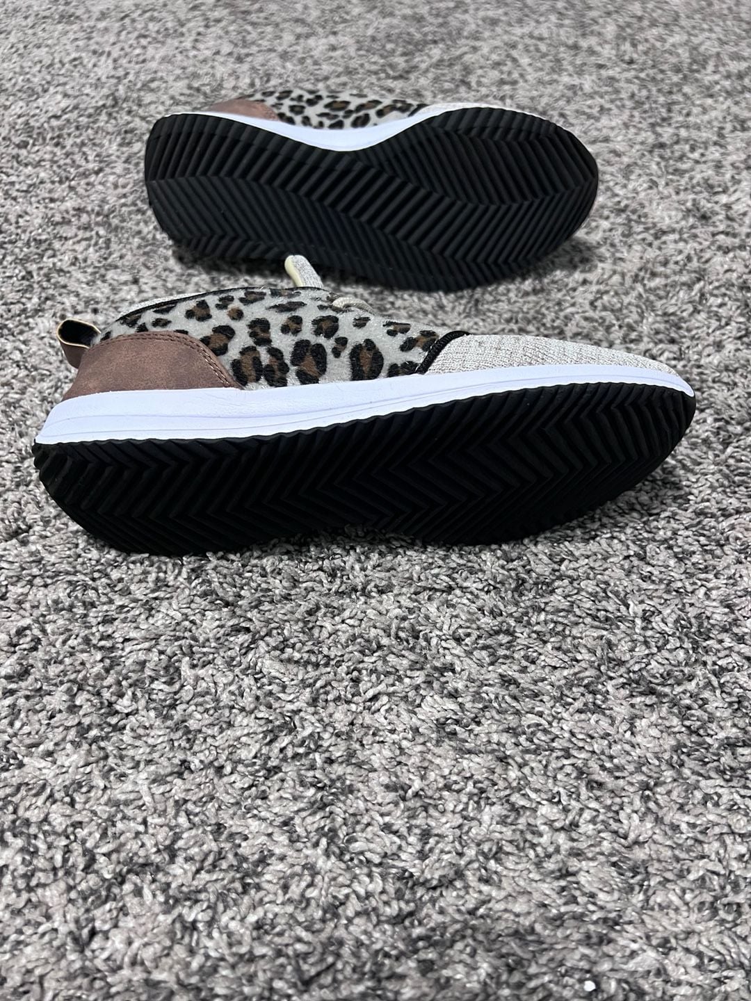 Marleylilly Animal Print Low Top Sneakers Size 7 Leopard Animal Print 8