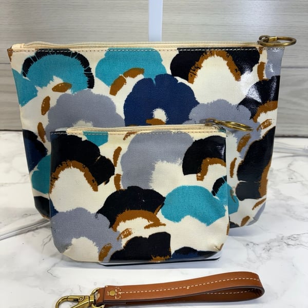 Fossil Floral Print Coated Canvas Wristlet Pouch Set