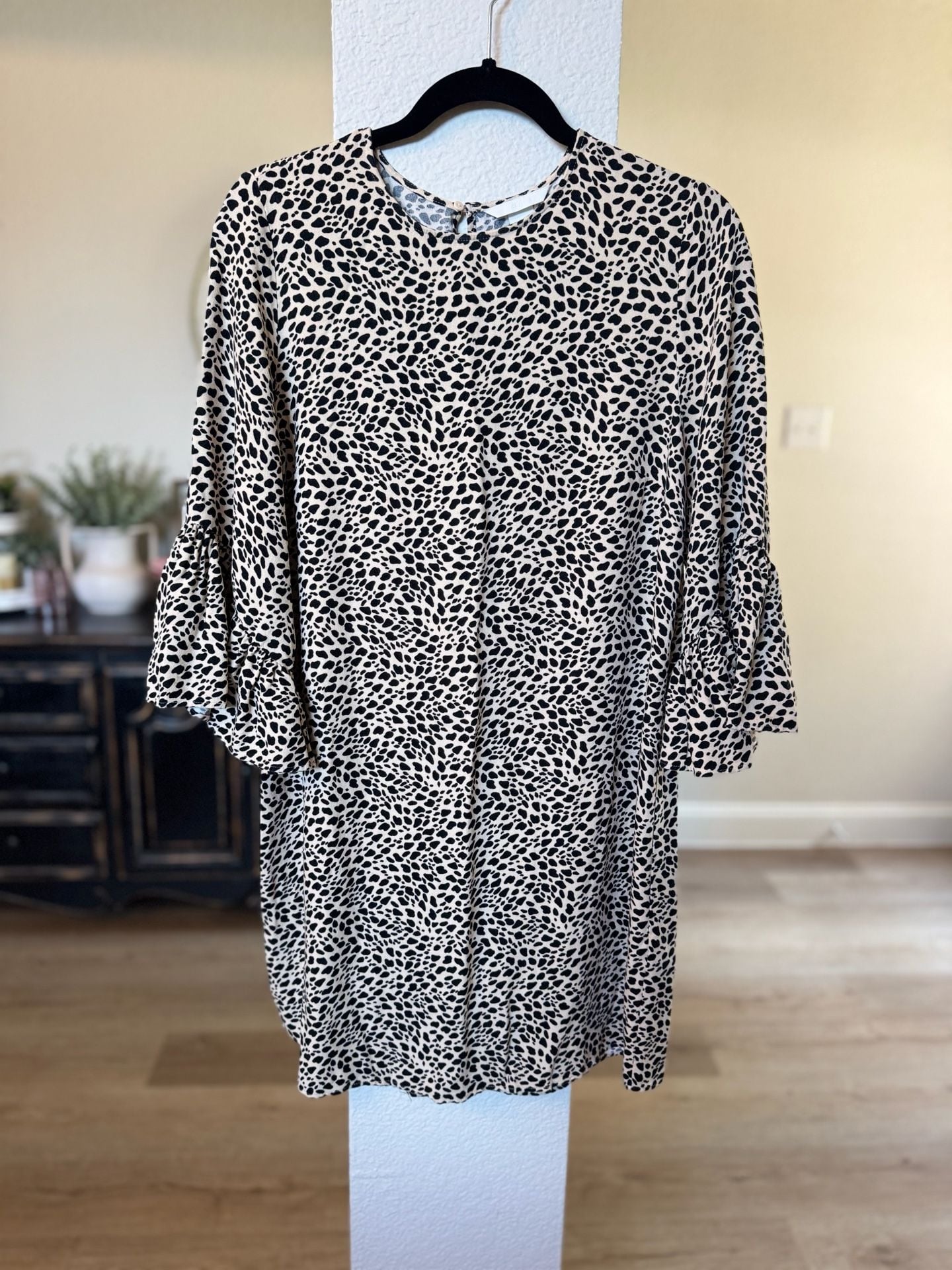 H&M Bell Sleeve Dress Size 14 Animal Print Keyhole Back 2