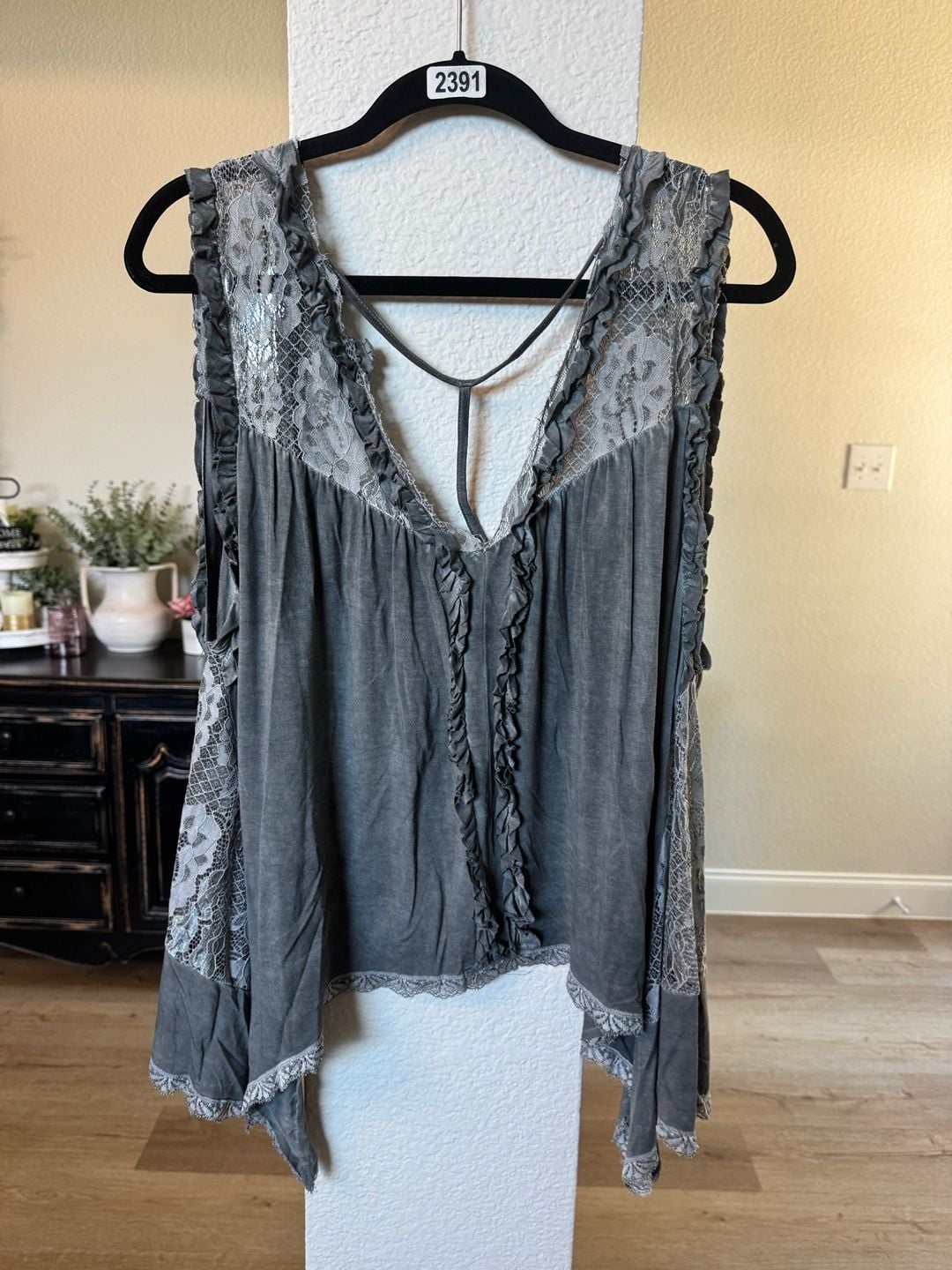 POL Sleeveless Lace Draped Kimono Top Size L Grey 6