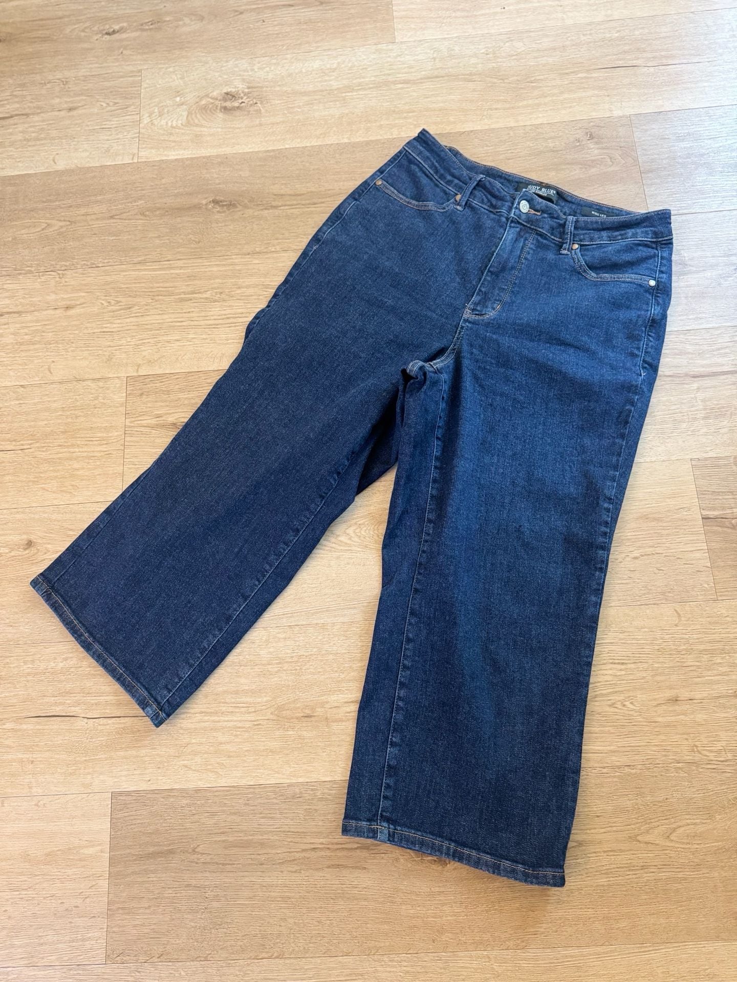 Judy Blue Wide Leg Jeans Size 14W Dark Wash Denim Cropped 2