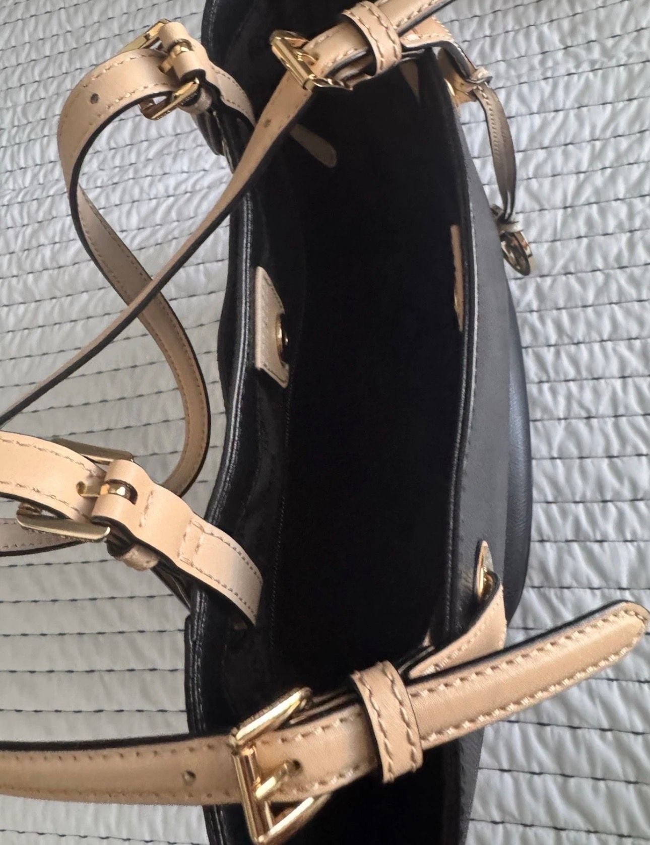 Michael Kors Bucket Bag Black Leather 6