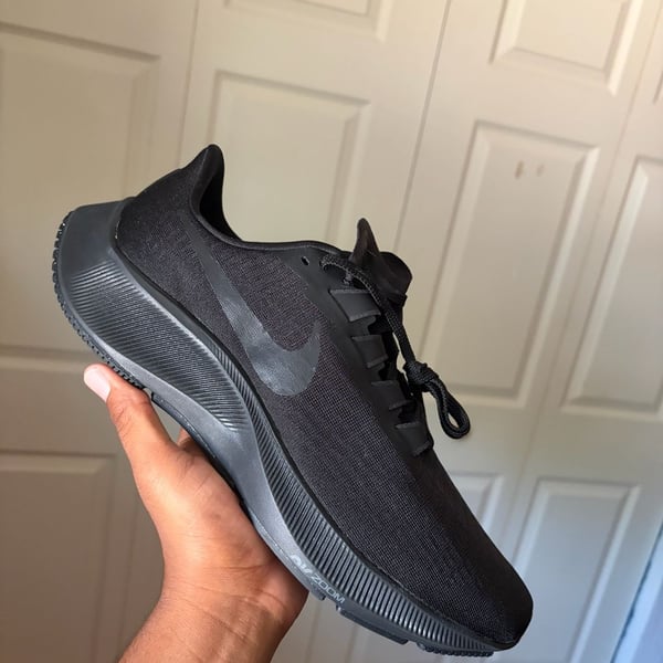 Nike Men's Air Zoom Pegasus 37 Running Shoes Triple Black BQ9646-005 Size 11.5