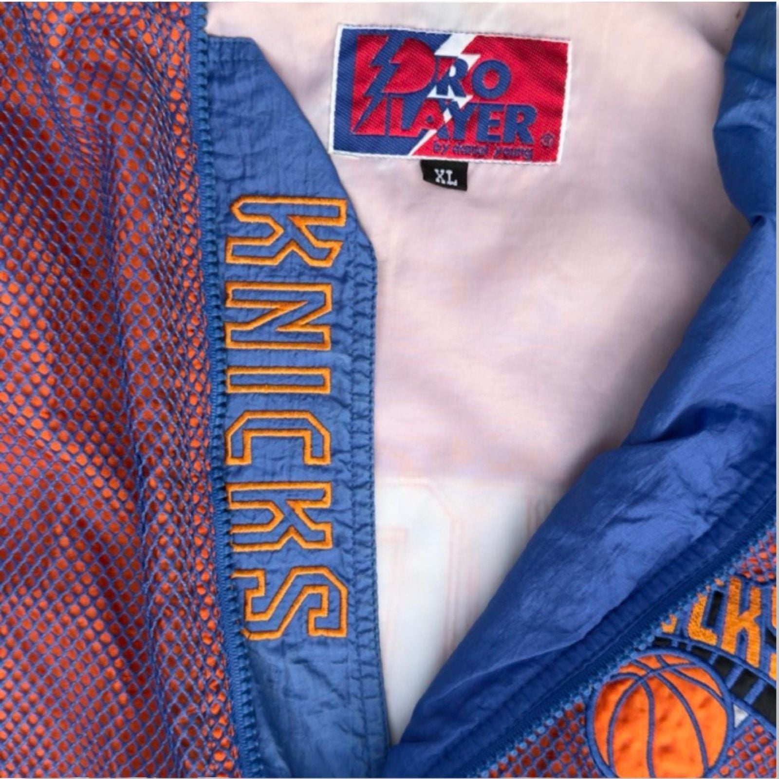 Pro Player New York Knicks Jacket Size XL Blue Orange 90s Windbreaker 7
