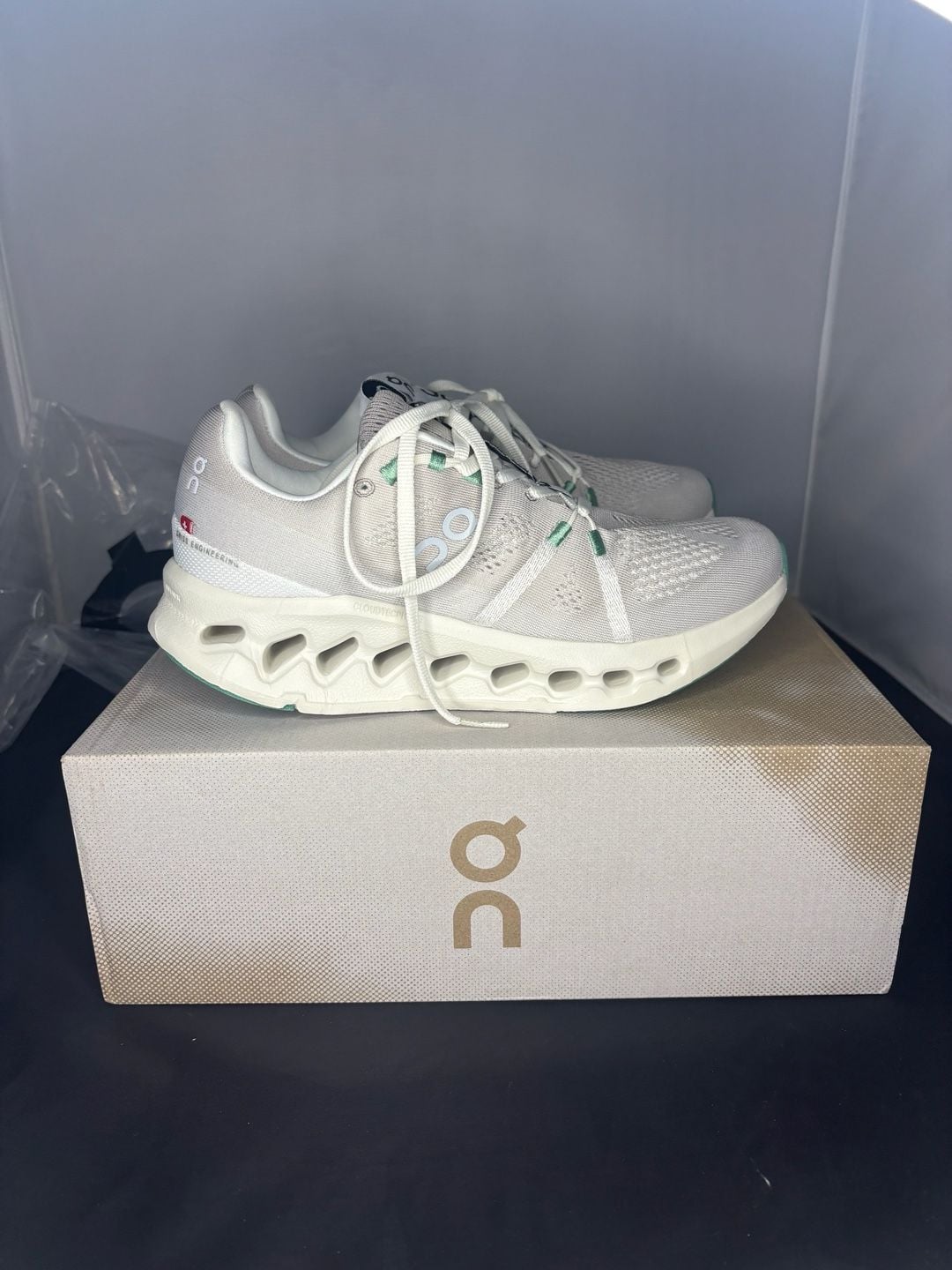 On Cloudsurfer US M7 W8.5 Pearl Ivory Running Shoes 2