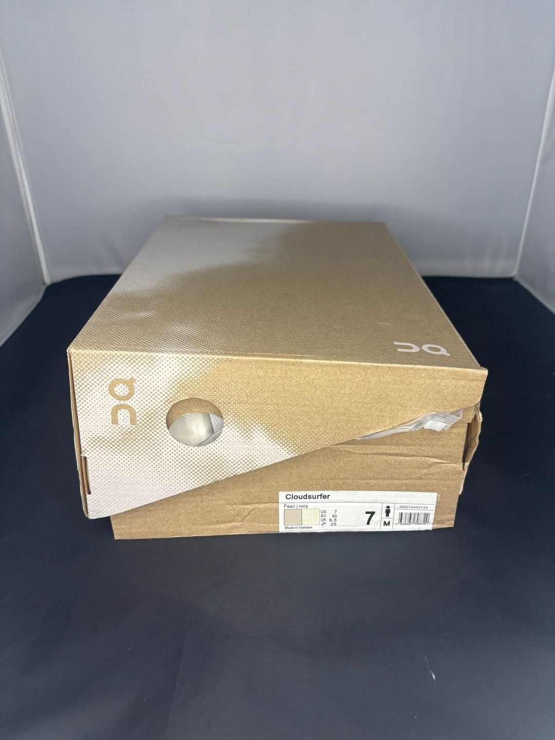 On Cloudsurfer US M7 W8.5 Pearl Ivory Running Shoes 8