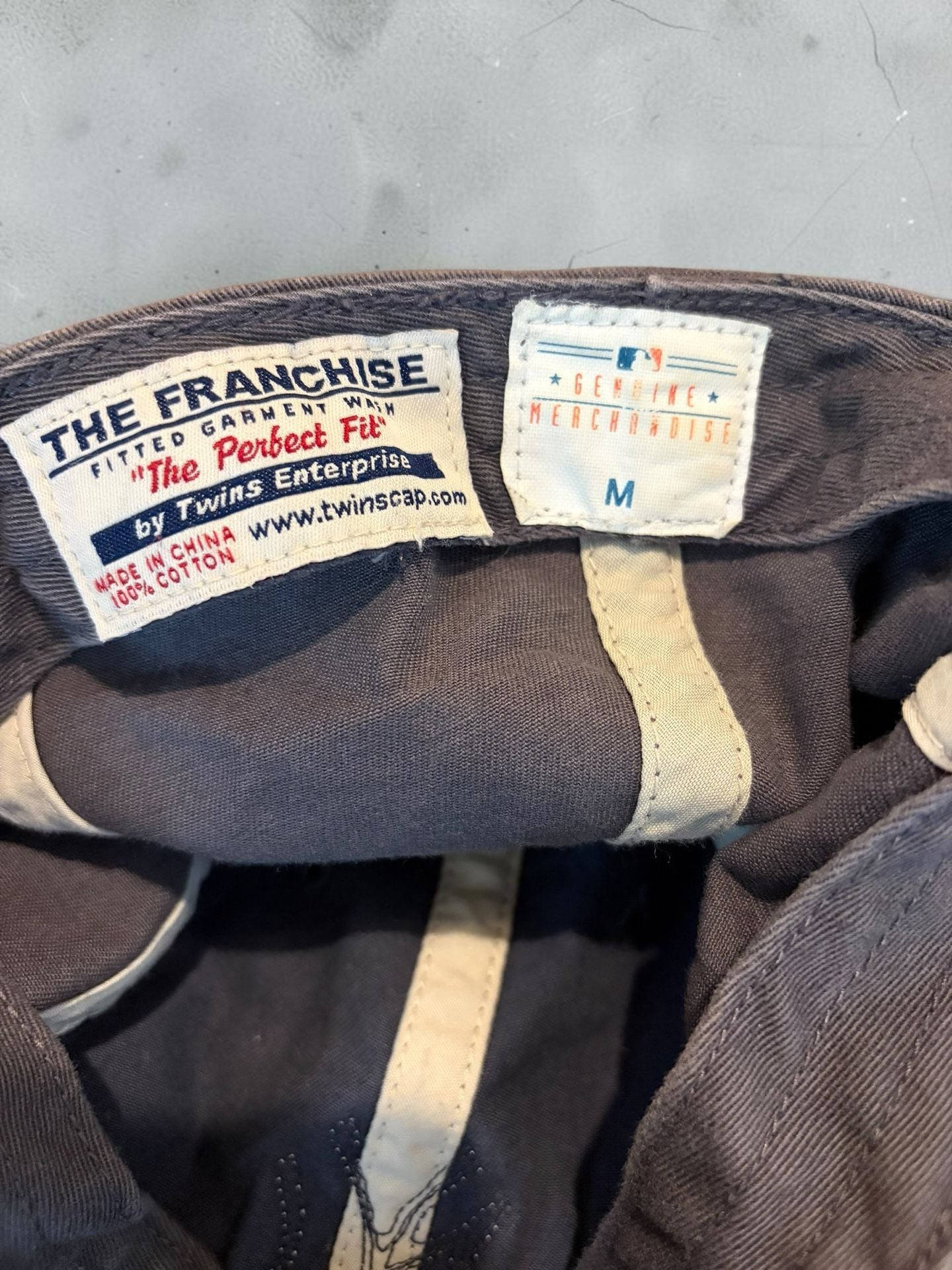 Twins Enterprise New York Yankees The Franchise Baseball Cap Size M Grey medium  7