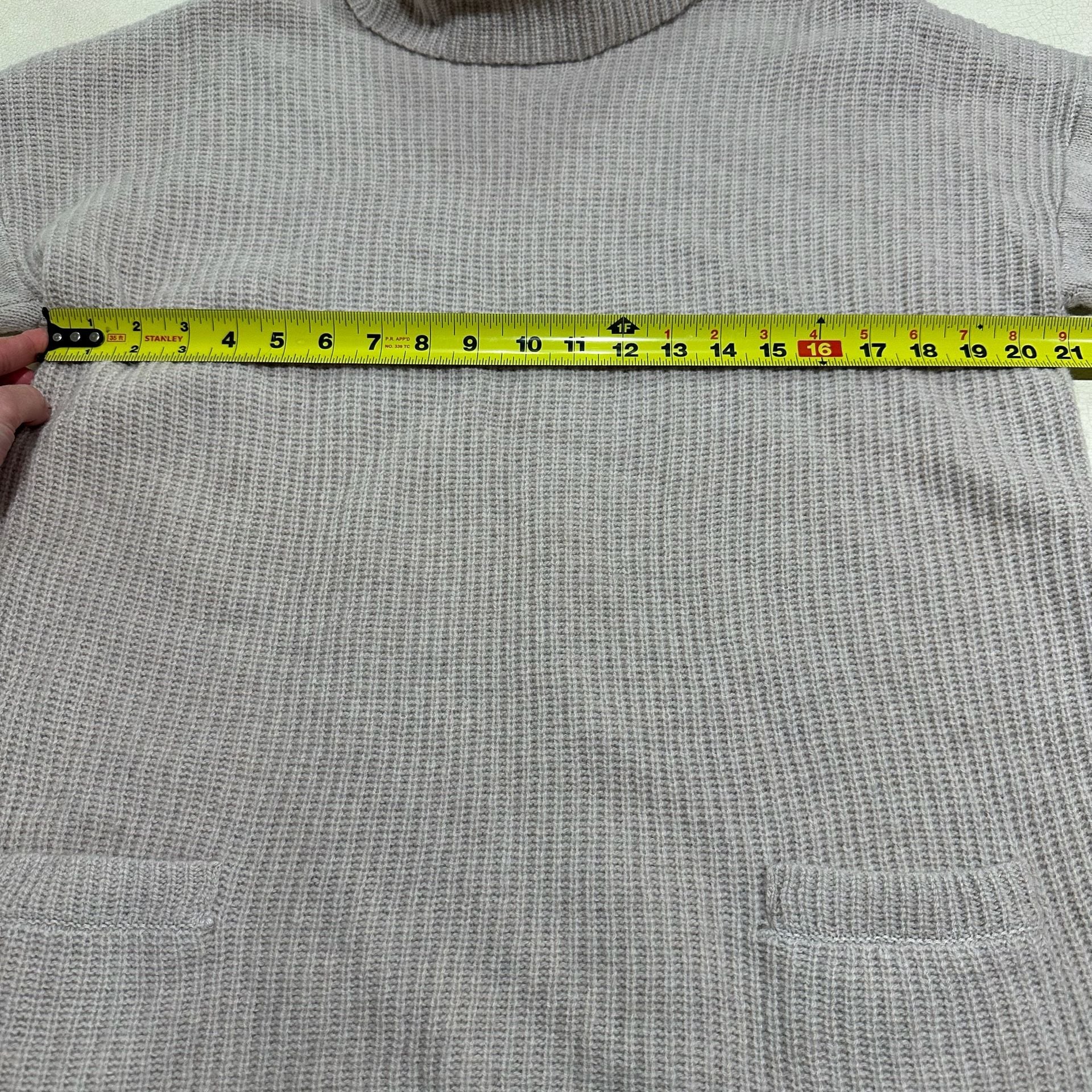 Ellen Tracy Turtleneck Sweater Size XL Beige Pocket Ribbed Wool 8