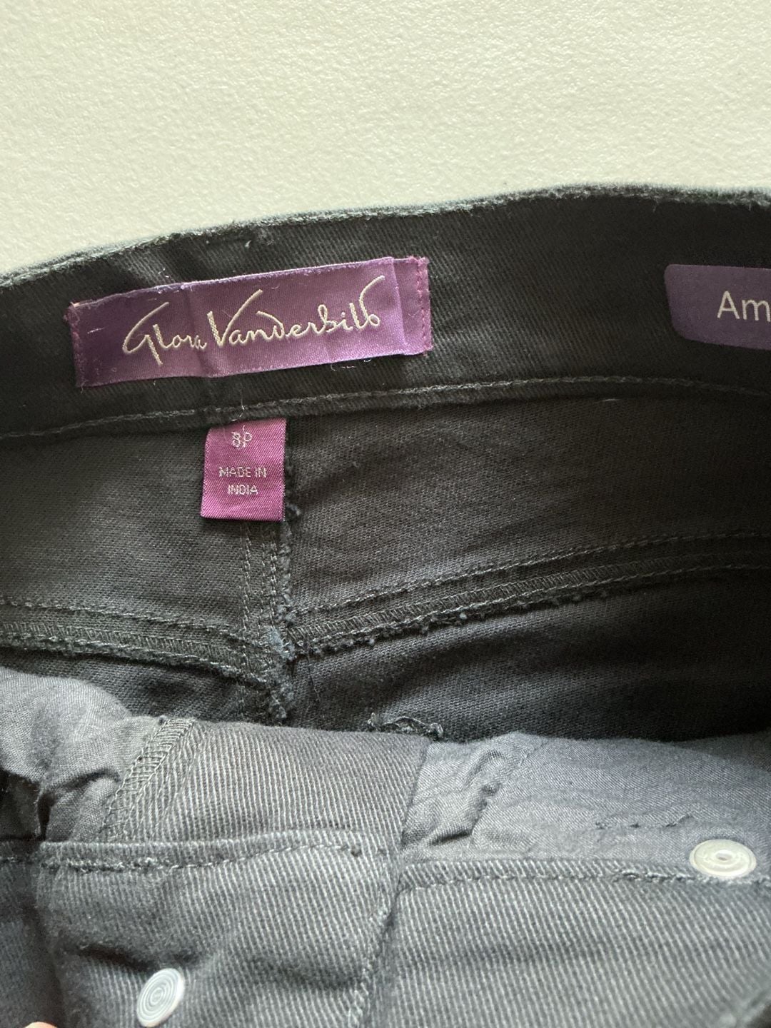 Gloria Vanderbilt Amanda Jeans Size 8P Black NWT 7