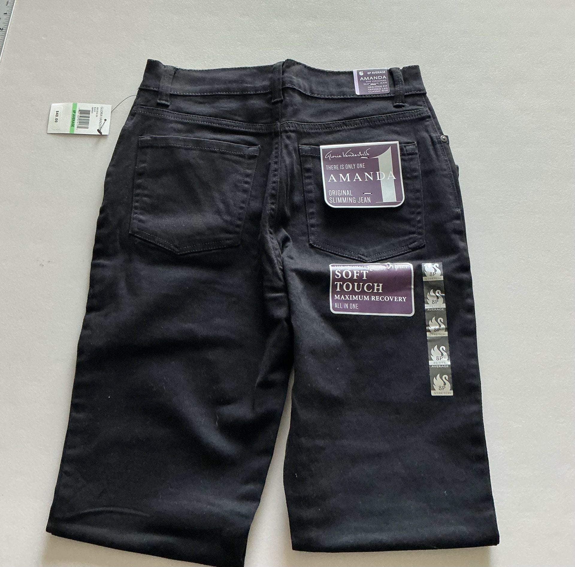Gloria Vanderbilt Amanda Jeans Size 8P Black NWT 10