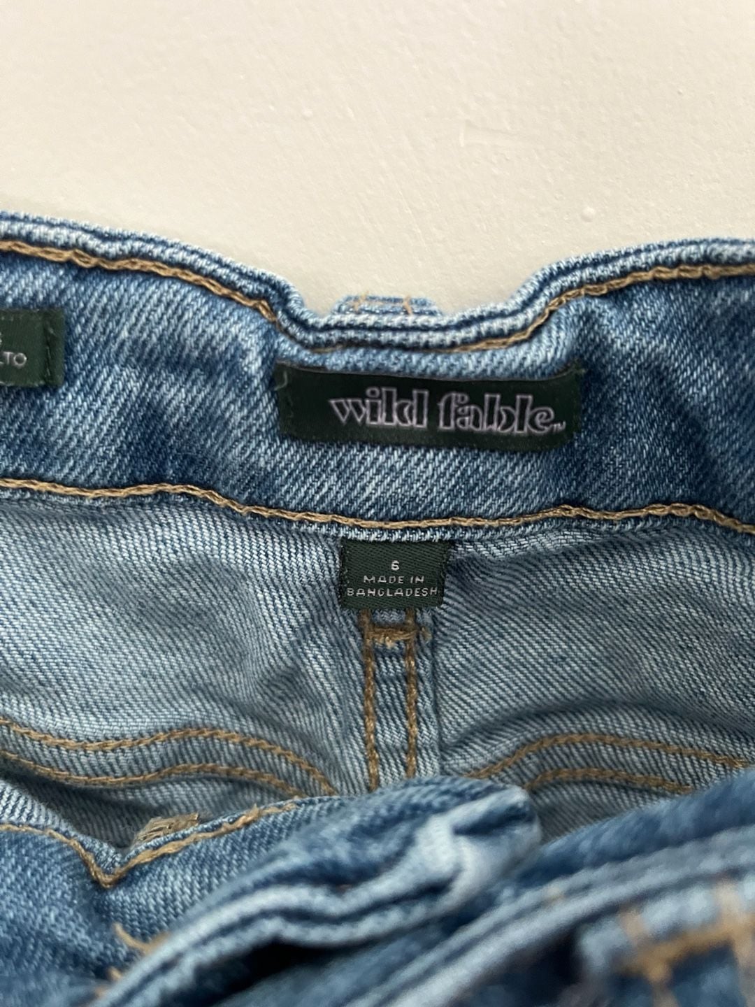 Wild Fable Denim Shorts Size 6 Blue Distressed Raw Hem 4