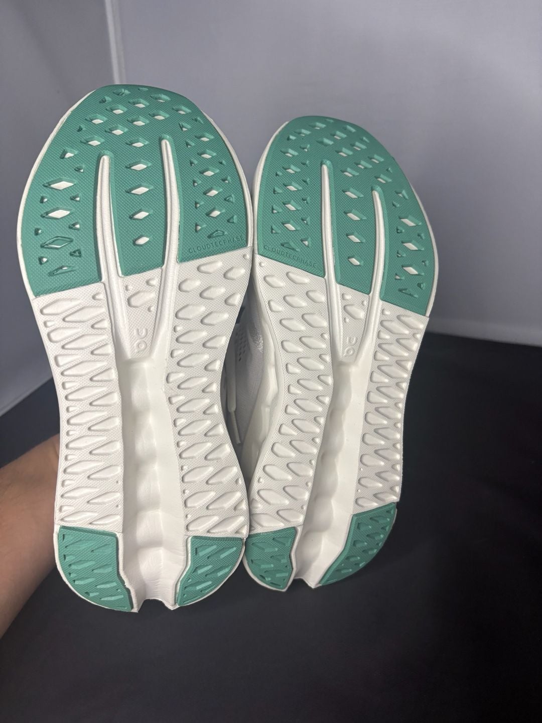 On Cloudsurfer Size 8M 9.5W Pearl Ivory 8