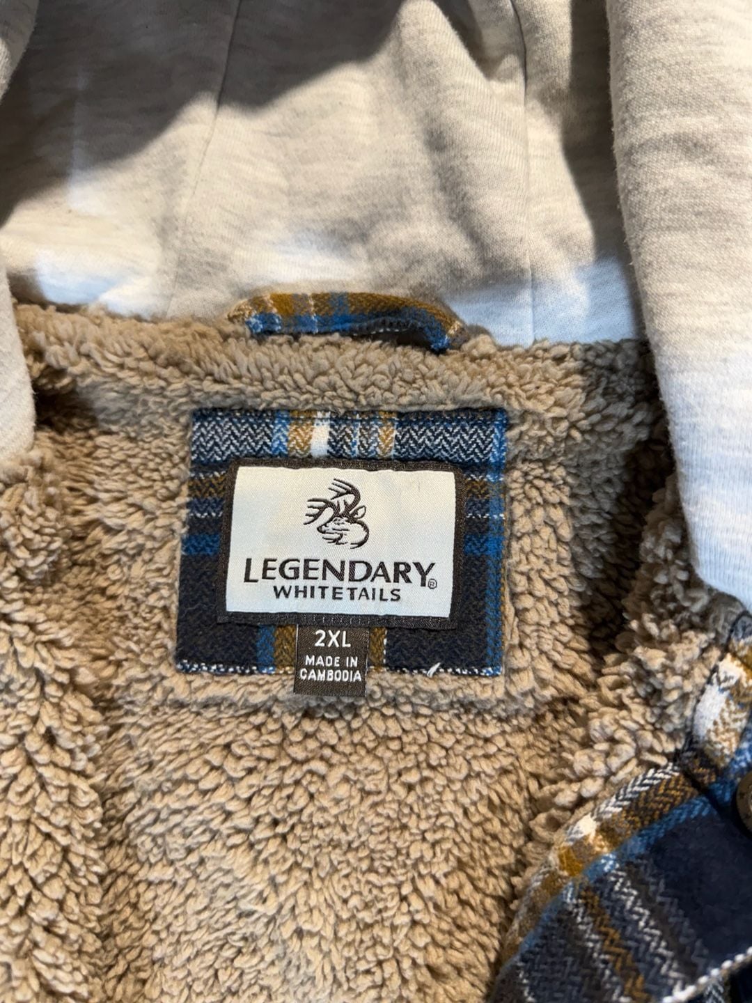 Legendary Whitetails Camp Night Hooded Flannel Size 2XL Plaid Sherpa Lined 4