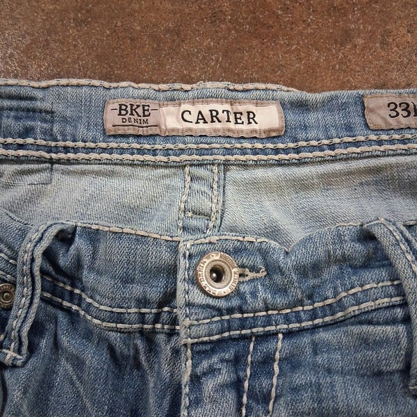 BKE Carter Jeans Size 33R Straight Leg Light Wash Distressed