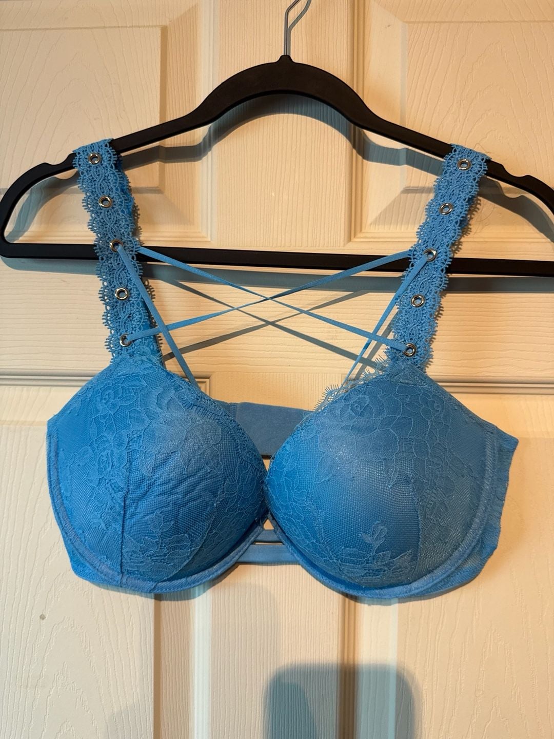 Victoria's Secret Very Sexy Push-Up Bra Size 36D Blue Lace Grommet 2