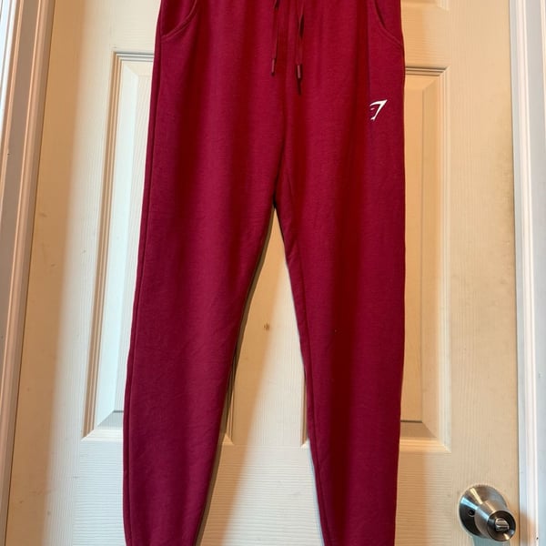 Gymshark Pippa Training Joggers Size M Red Fleece Drawstring Athletic Pants