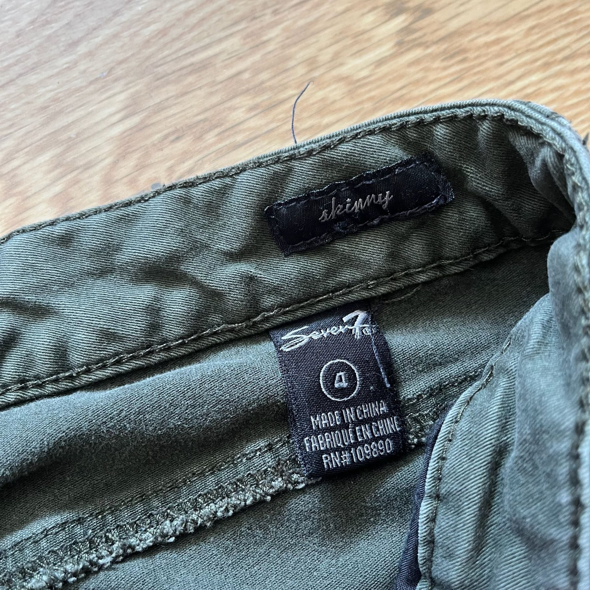 Seven7 Skinny Moto Jeans Women’s Size 4 Green Rugged 9