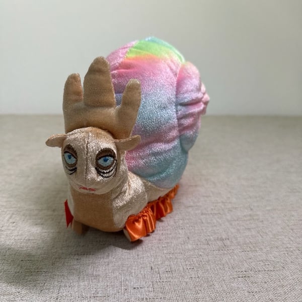 Cirque du Soleil Mystere Snail Plush Rainbow 7 Inch Fantasy Toy