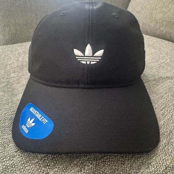 Adidas Men's Originals Relaxed Modern Hat OSFM Black Strapback Cap