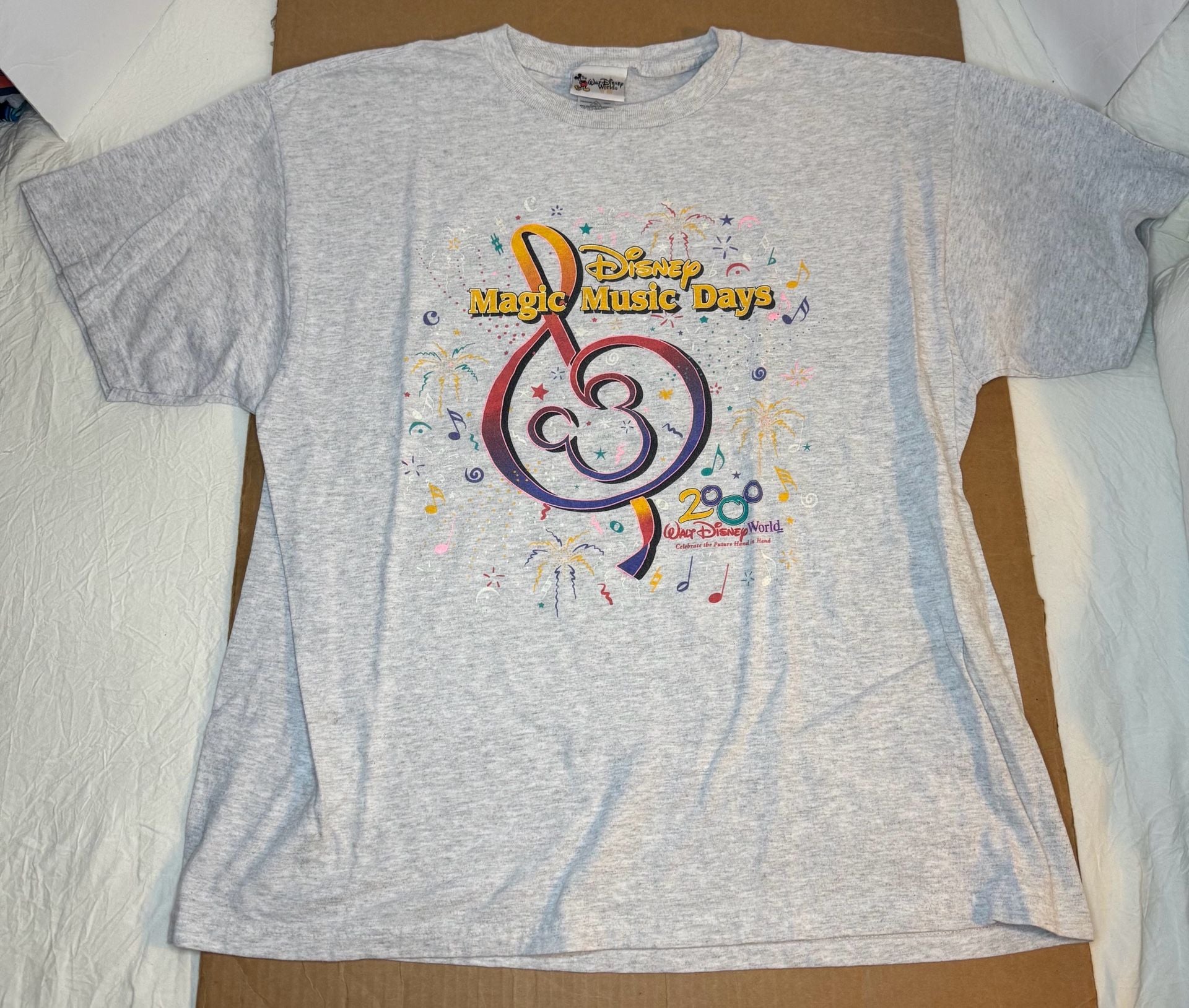 Vintage Disney Magic Music Days 2000 Size XL Grey T-Shirt 1