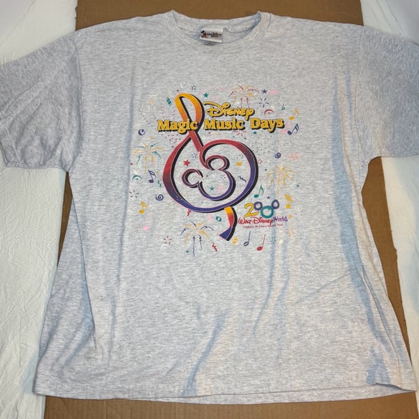 Vintage Disney Magic Music Days 2000 Size XL Grey T-Shirt