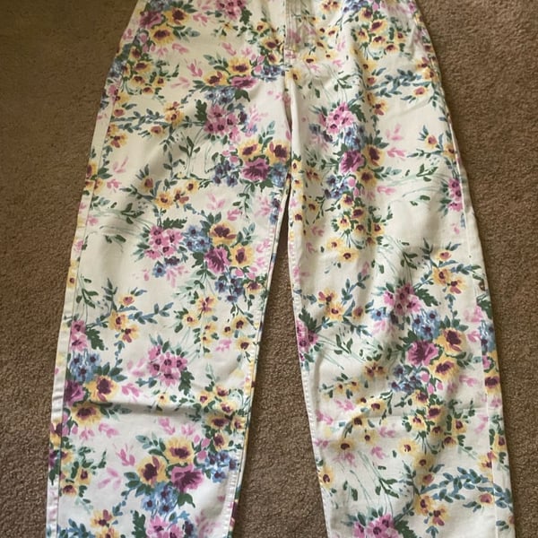 Gap Barrel High Rise Jeans Size 28 Short White Floral Print Cotton