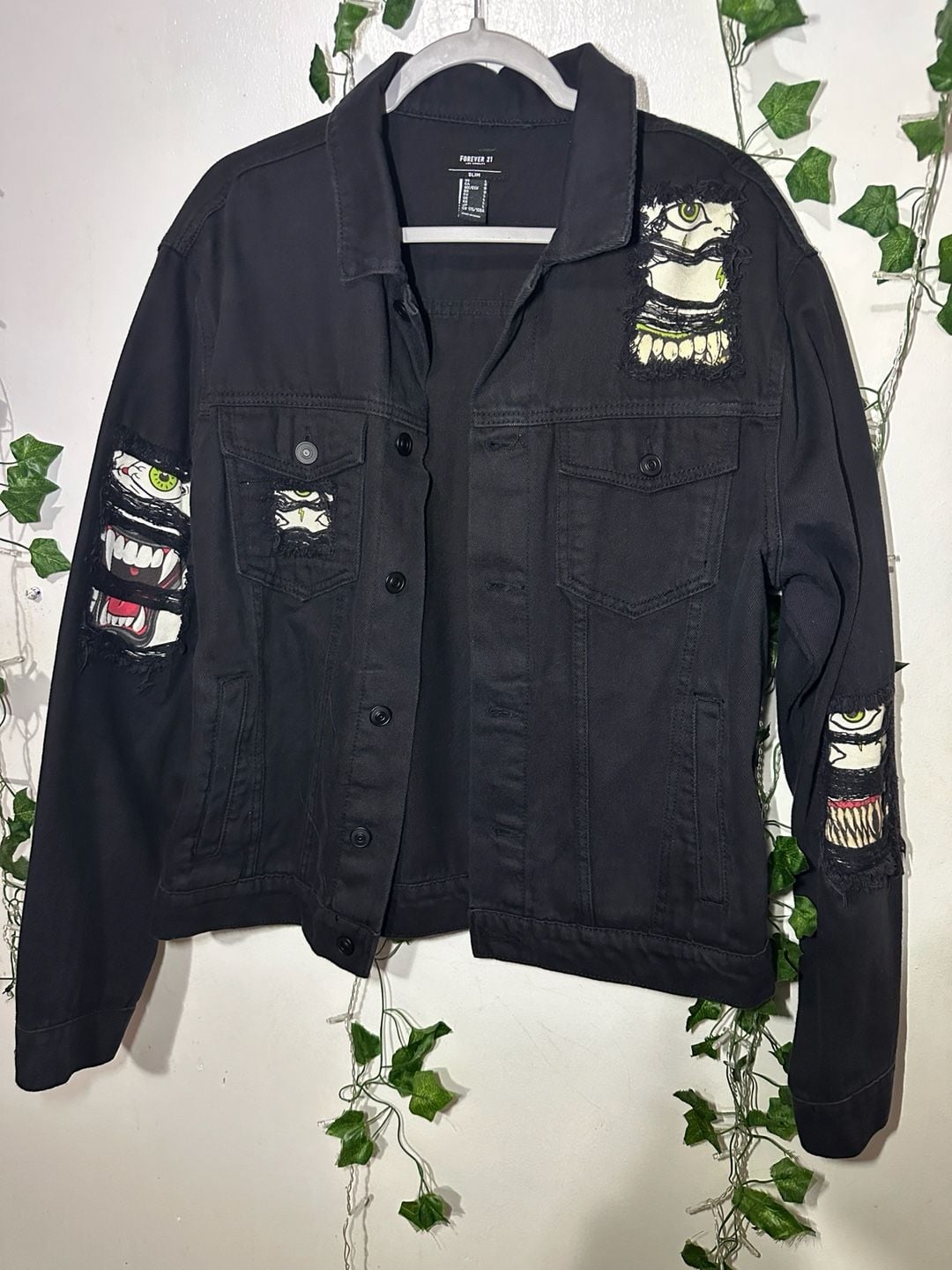 Forever 21 Denim Jacket Size M Black Monster Eye Graphic Distressed 4