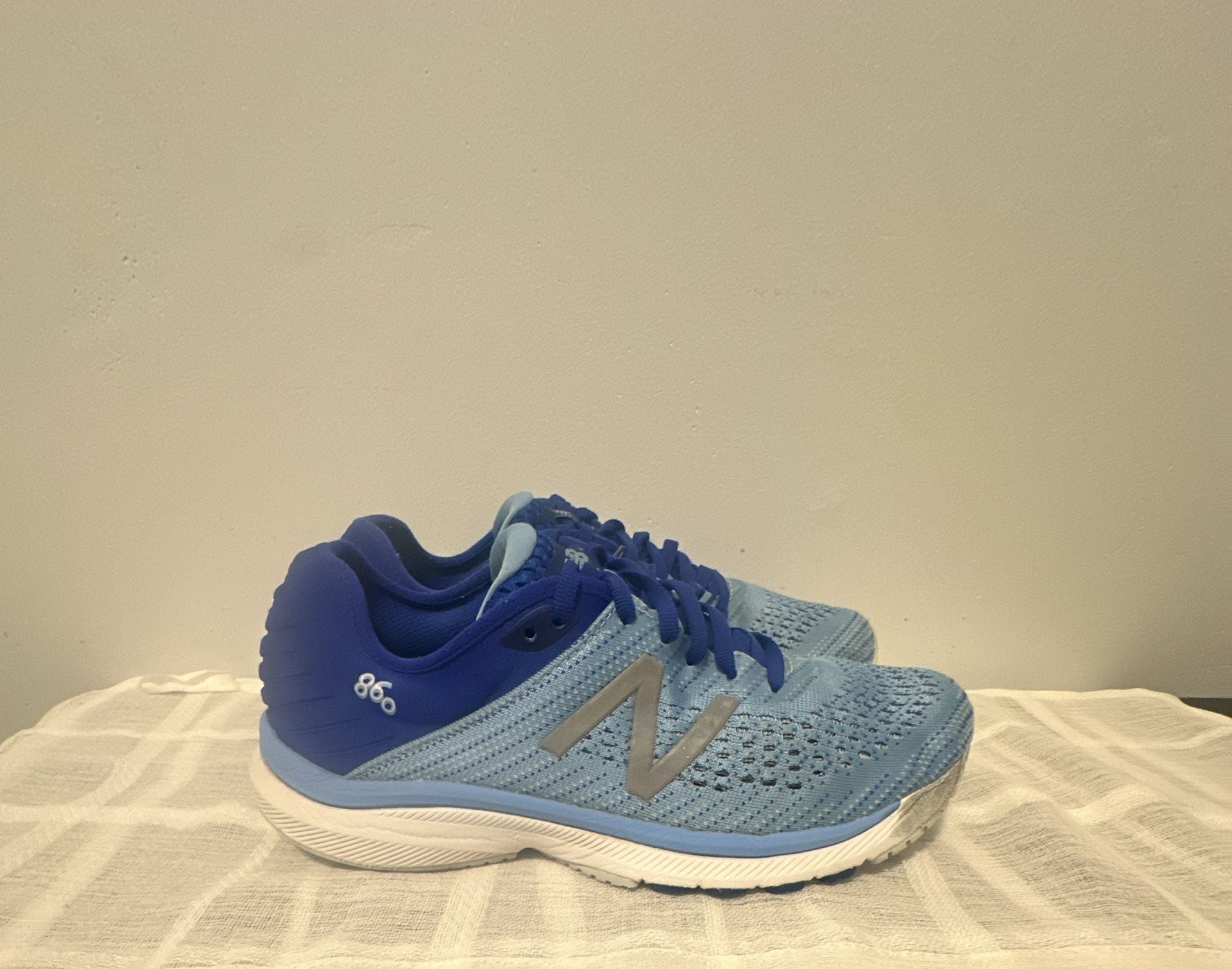 New Balance 860v10 Blue Running Shoes 4