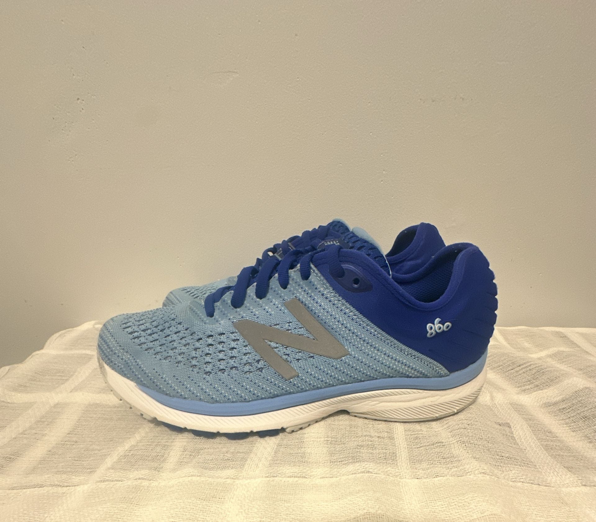 New Balance 860v10 Blue Running Shoes 5