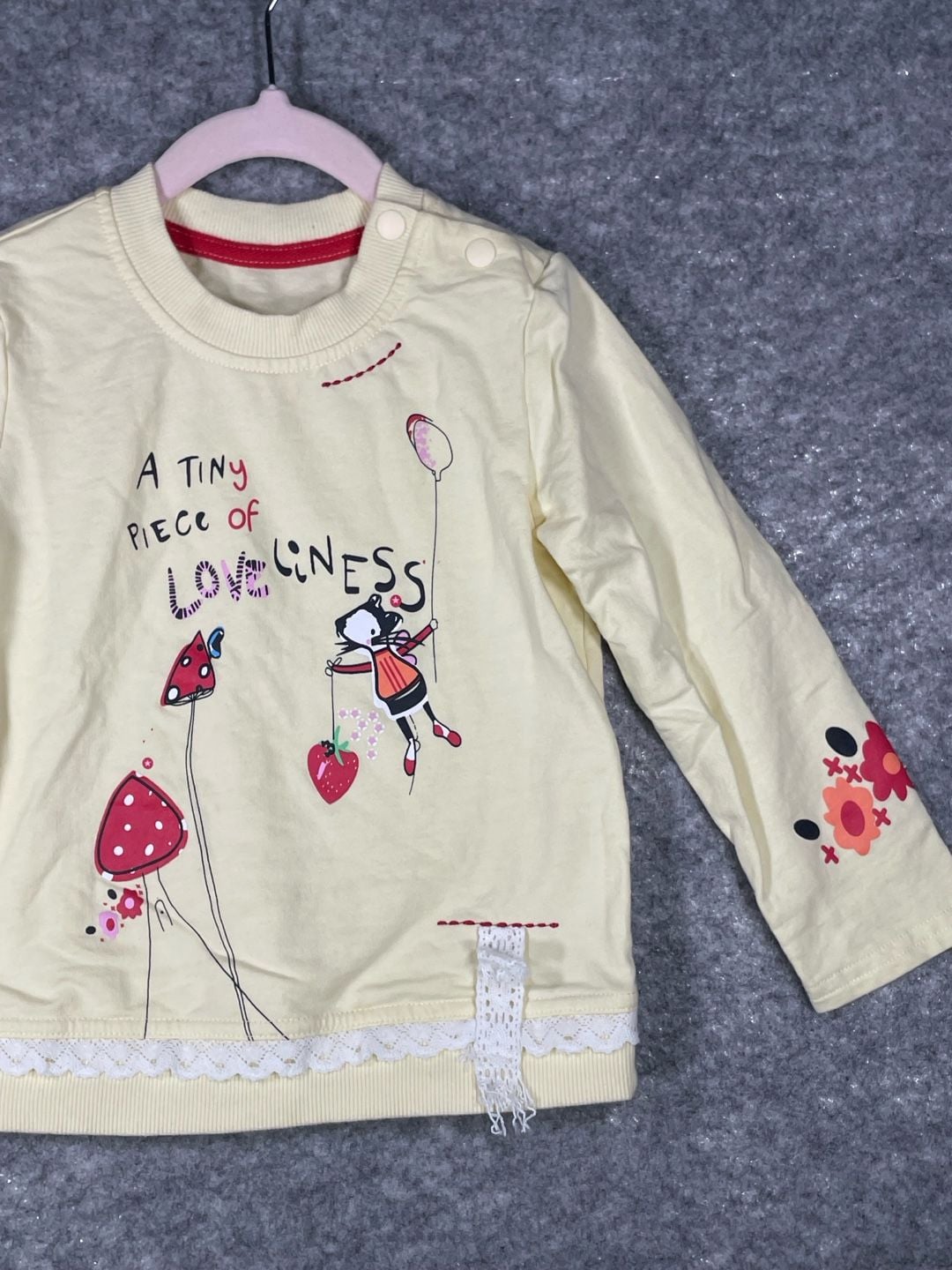 Unbranded A Tiny Piece of Loveliness Cartoon Sweatshirt Apricot 4