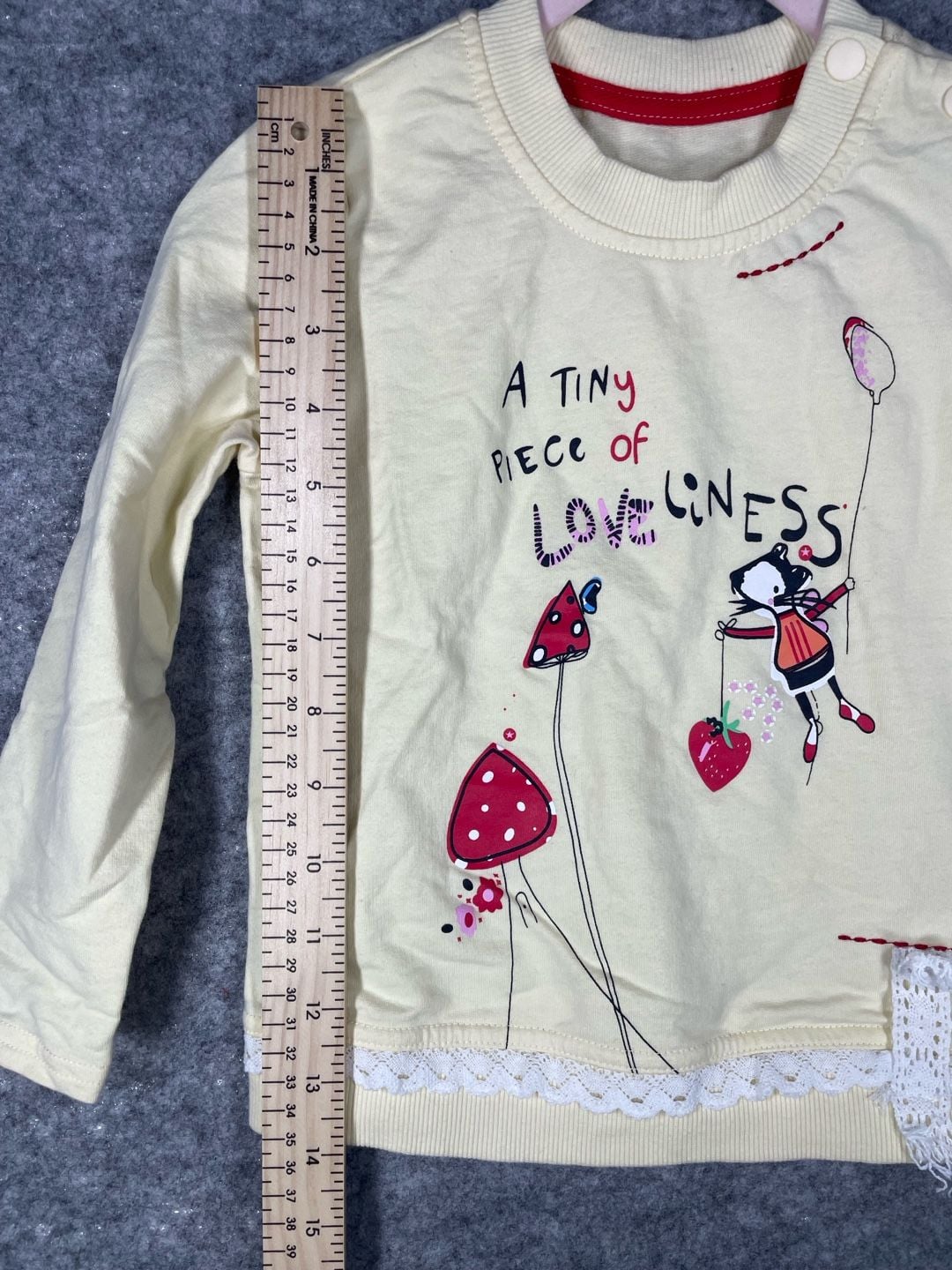 Unbranded A Tiny Piece of Loveliness Cartoon Sweatshirt Apricot 15