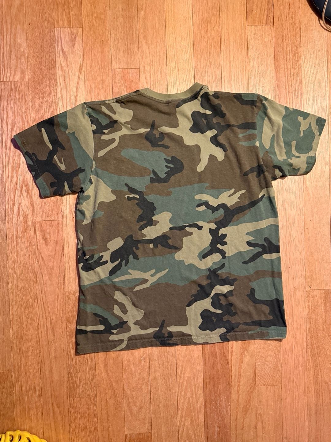 Supreme Nuova York Tee Size L Woodland Camo Graphic T-Shirt 7