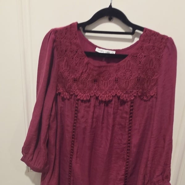 Figueroa & Flower Blouse Size PM Burgundy Crochet Lace